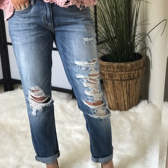 Destructed Boyfriend Jean - Picture 3 of 6